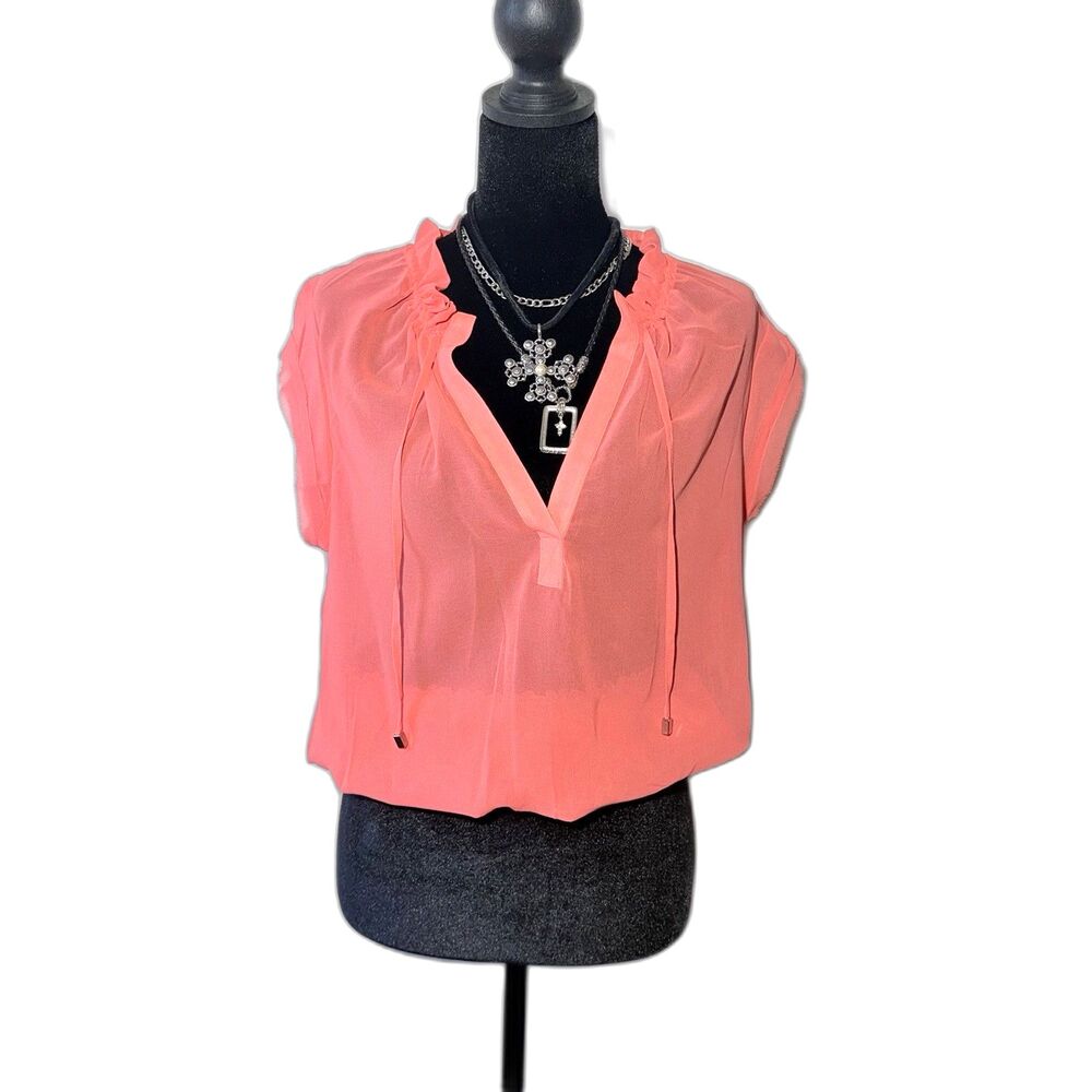 G By GUESS Sleeveless Coral Sheer Blouse V-neck Elastic Waist Women’s Large NWT
